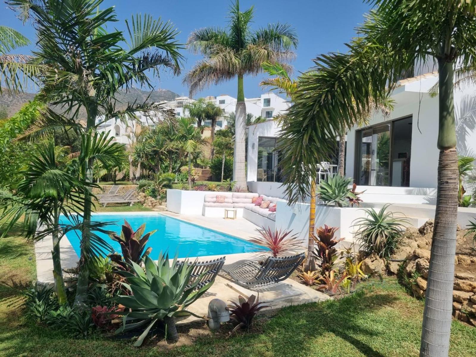 Bed & Breakfast In Villa Eden Palm Benalmádena Dış mekan fotoğraf