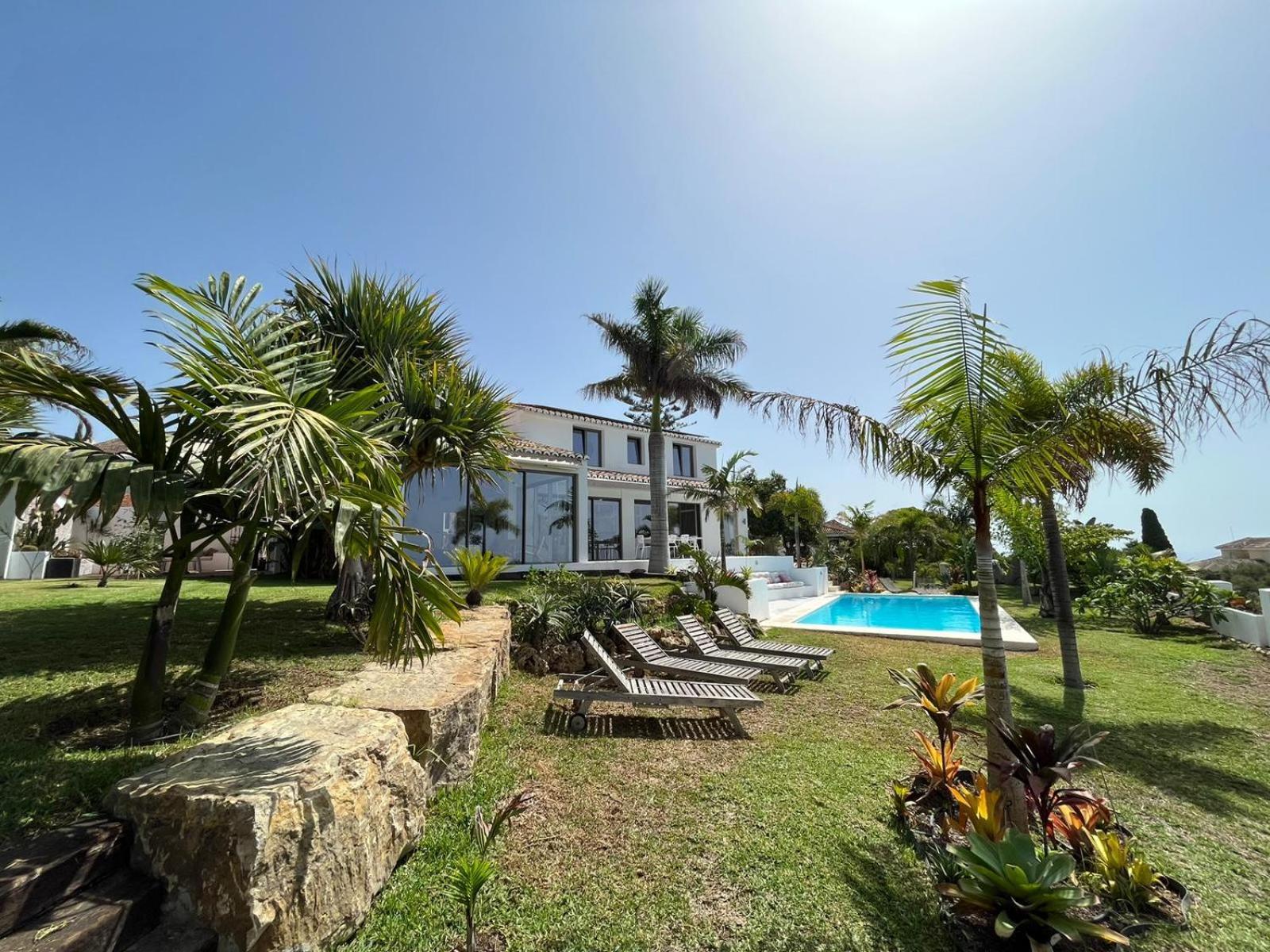 Bed & Breakfast In Villa Eden Palm Benalmádena Dış mekan fotoğraf
